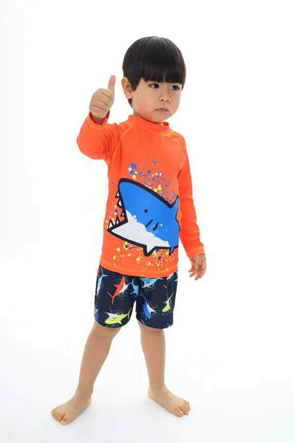 Güneş Korumalı Karakter Desenli Deniz Şortlu Mayo Takım