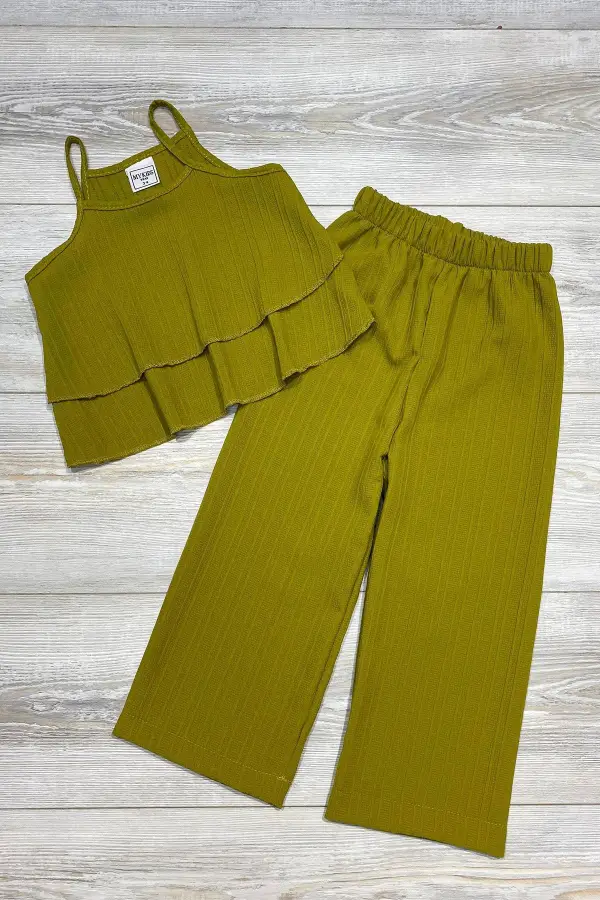 Serin , Rahat Ve Şık Kız Çocuk Yazlık Takım