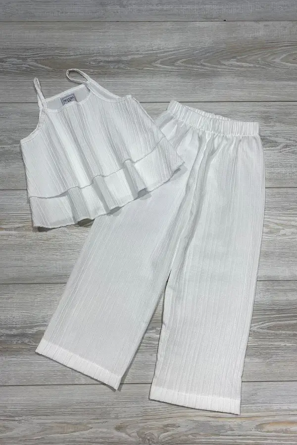 Serin , Rahat Ve Şık Kız Çocuk Yazlık Takım