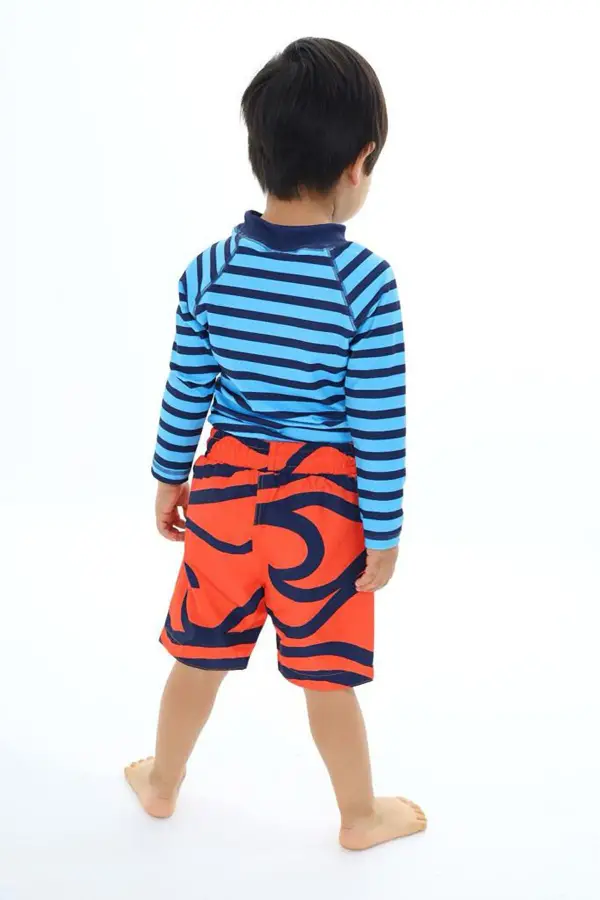 Güneş Korumalı Karakter Desenli Deniz Şortlu Mayo Takım