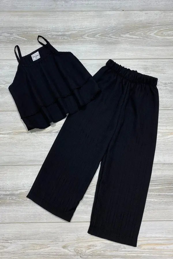 Serin , Rahat Ve Şık Kız Çocuk Yazlık Takım