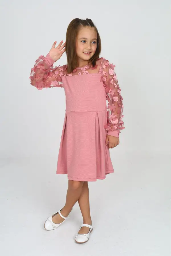 Tül Detaylı Siyah Elbise 2